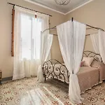 Couette-café Ricci 3*