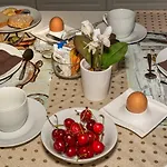 Couette-café Ricci Lucques