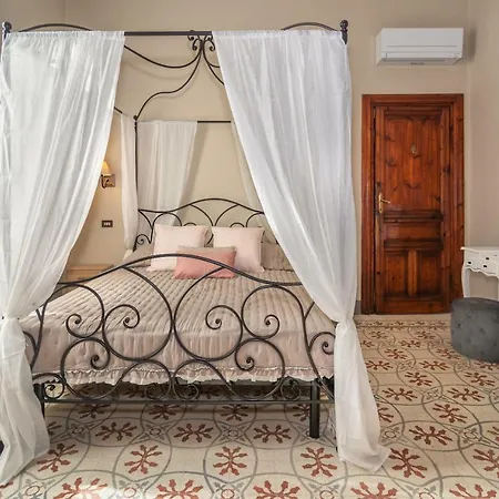 Ricci Bed & Breakfast 3*